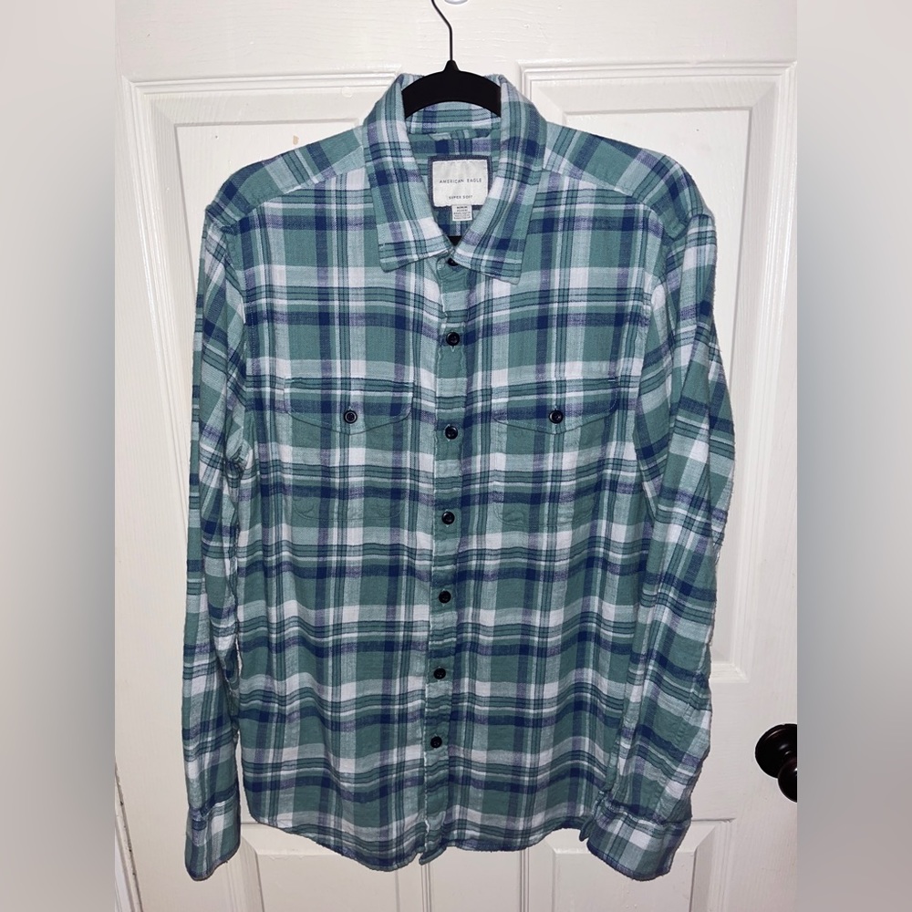 American Eagle green and blue button up flannel shirt